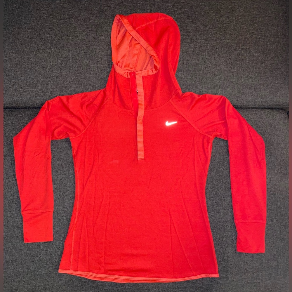 Nike Dri-Fit Pullover Half-Snap Closure Running Hoodie in Crimson Size M